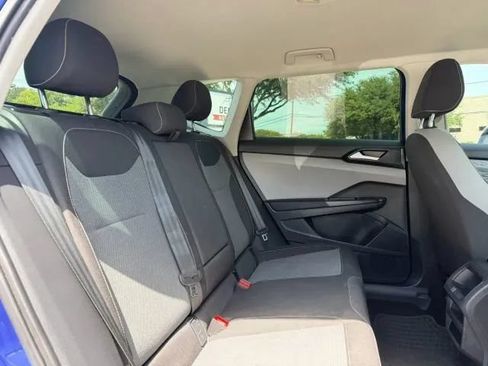 Used 2023 Volkswagen Taos S FWD image 23