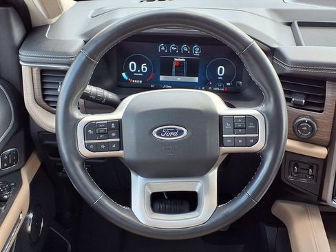 Used 2024 Ford Expedition Limited AWD/4WD image 30