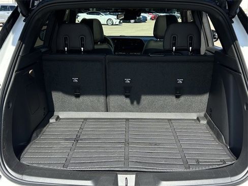 Used 2024 Chevrolet TrailBlazer RS w/ Convenience Package image 33