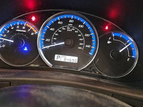 Used 2010 Subaru Forester 2.5X Limited image 12