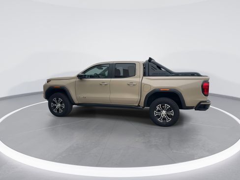 Used 2023 GMC Canyon AT4 w/ LPO, Sports Bar Package image 6