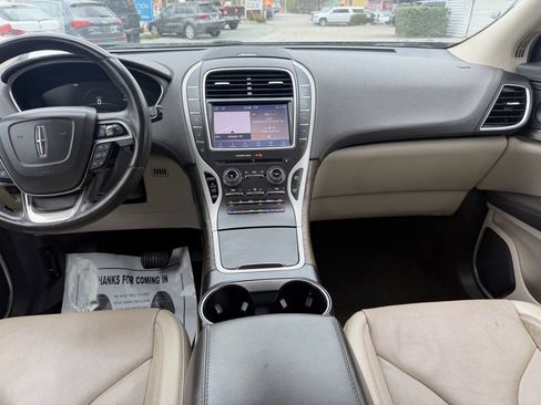 Used 2020 Lincoln Nautilus Reserve FWD image 29
