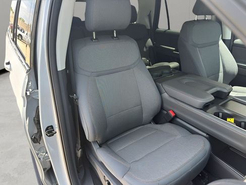New 2025 Ford Expedition Active AWD/4WD image 26