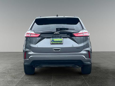 Used 2022 Ford Edge SE w/ Black Appearance Package AWD/4WD image 8