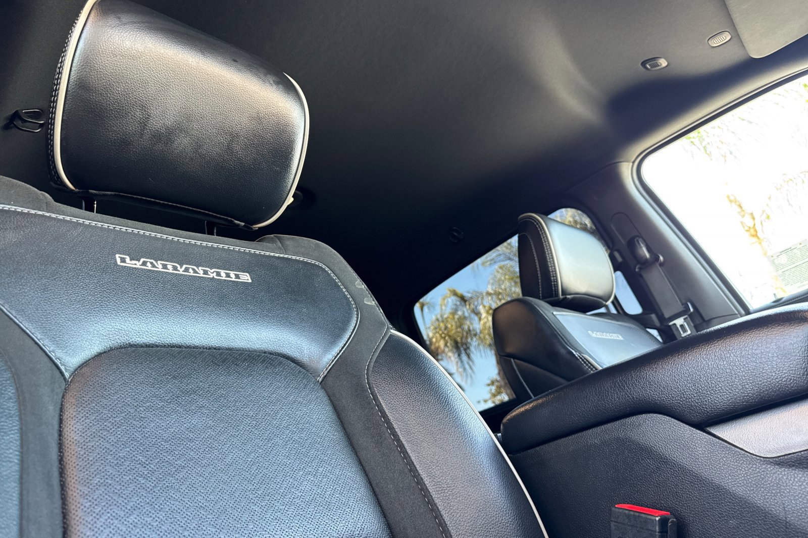 Used 2023 RAM 1500 Laramie AWD/4WD image 17