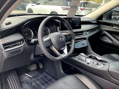 Certified 2025 INFINITI QX60 Pure image 18