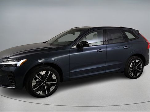 Used 2026 Volvo XC60 B5 Plus w/ Protection Package Premier AWD/4WD image 8