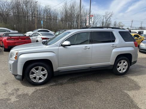 Used 2014 GMC Terrain SLT w/ Safety Package AWD/4WD image 3