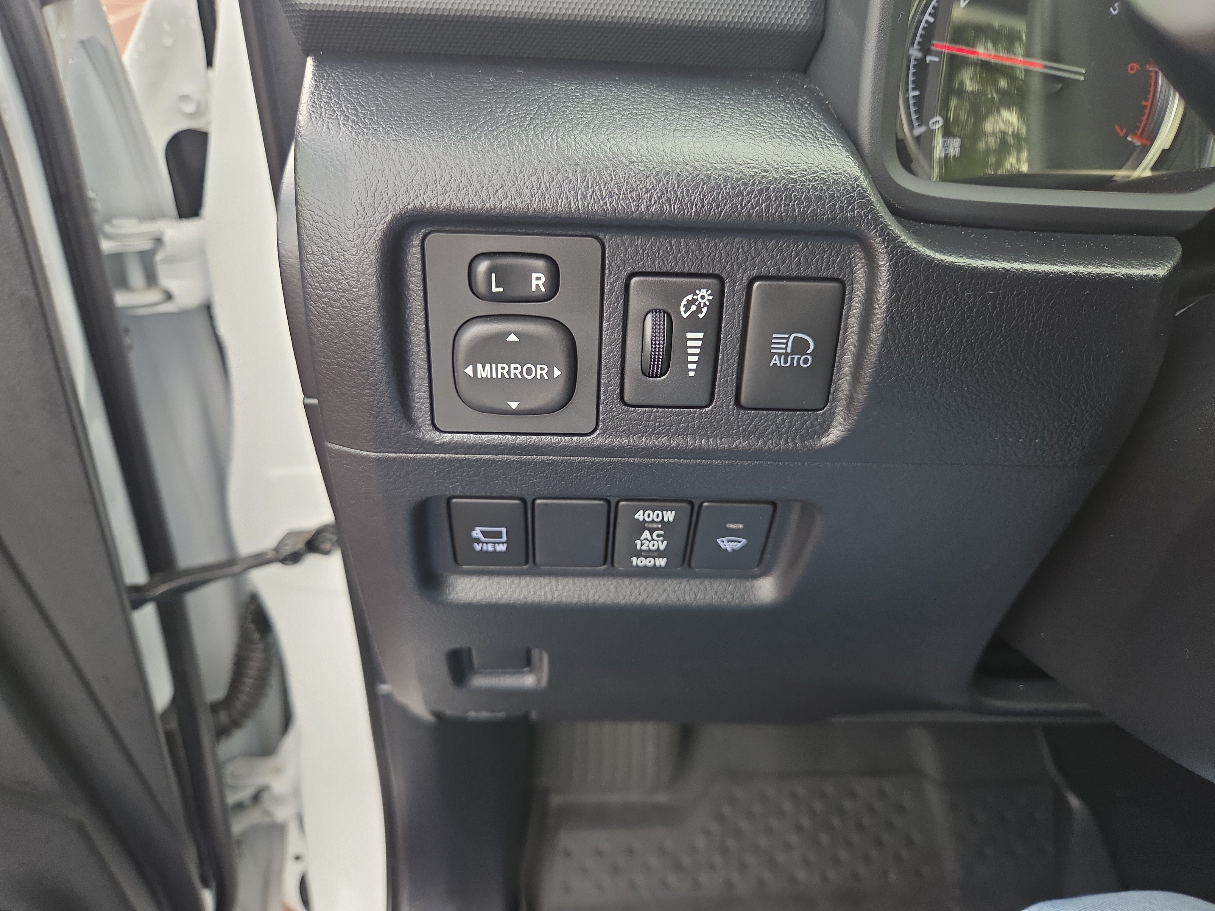 Certified 2024 Toyota 4Runner TRD Off-Road Premium AWD/4WD image 29