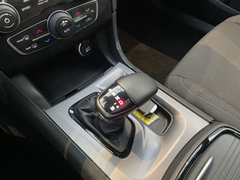 Used 2023 Dodge Charger R/T w/ Blacktop Package image 29