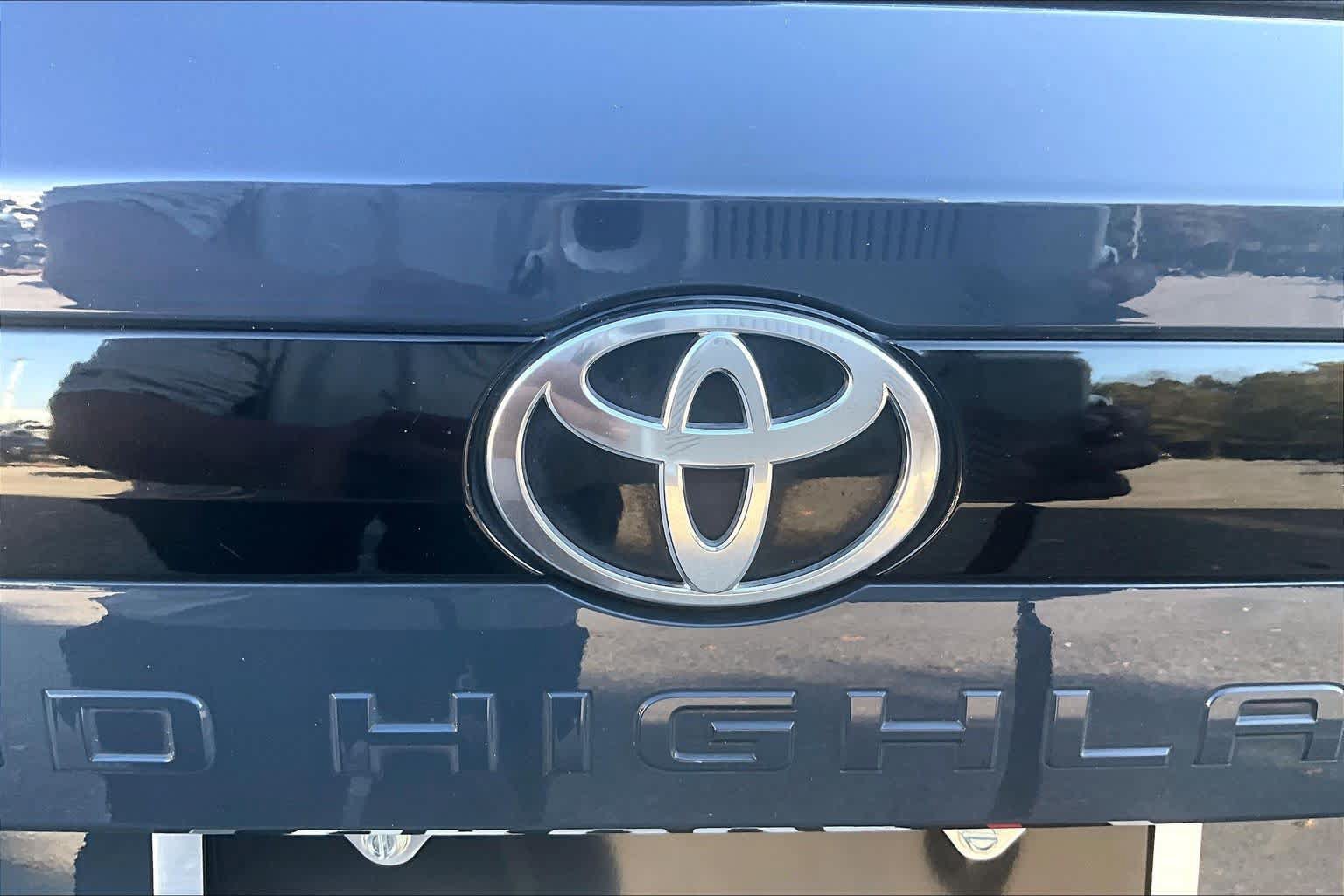 Used 2025 Toyota Grand Highlander AWD Hybrid image 31