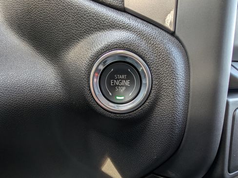 Used 2025 Chevrolet Silverado 1500 Custom image 31