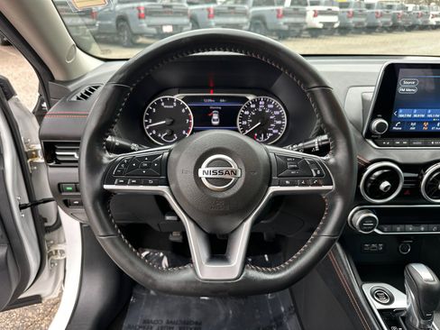 Certified 2022 Nissan Sentra SR w/ Lighting Package image 23