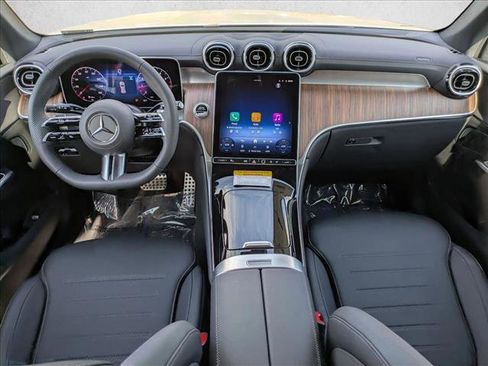New 2026 Mercedes-Benz GLC 300 image 15