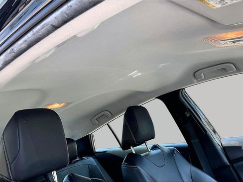 Used 2021 Toyota Prius Prime XLE w/ Carpet Mat Package (TMS) image 27