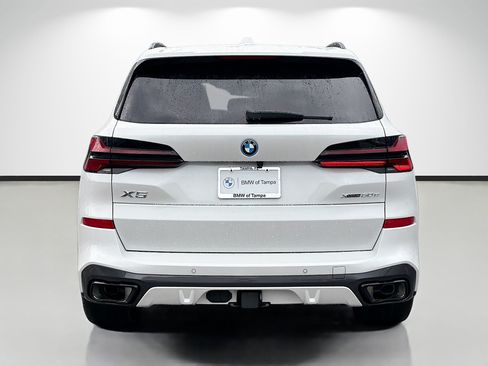New 2026 BMW X5 xDrive50e w/ M Sport Package AWD/4WD image 4