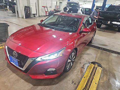 Used 2019 Nissan Altima 2.5 SL image 3