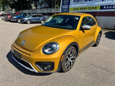 Used 2017 Volkswagen Beetle 1.8T Dune FWD image 1