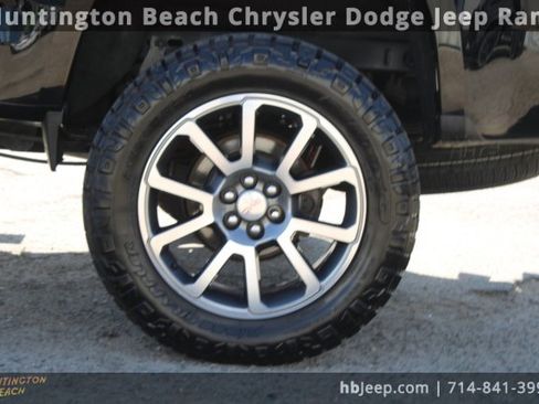 Used 2019 GMC Canyon Denali image 8