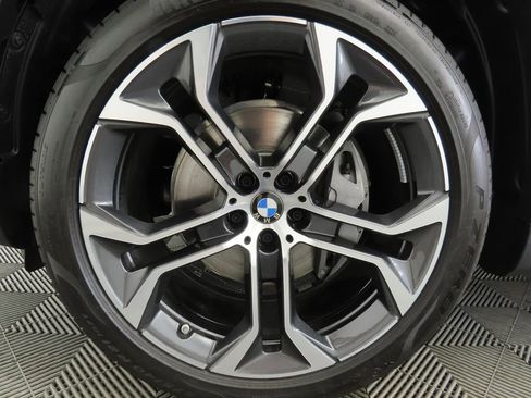 New 2026 BMW X5 sDrive40i w/ Premium Package image 30