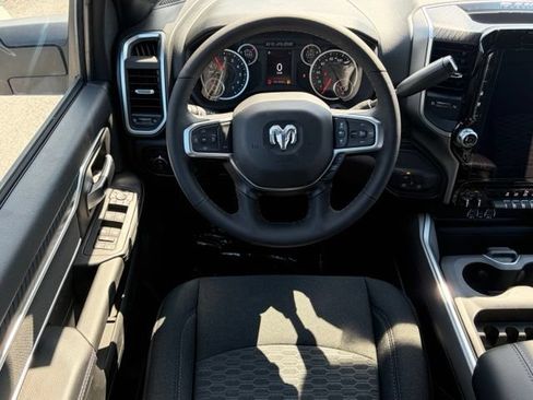 New 2026 RAM 2500 Big Horn AWD/4WD image 34
