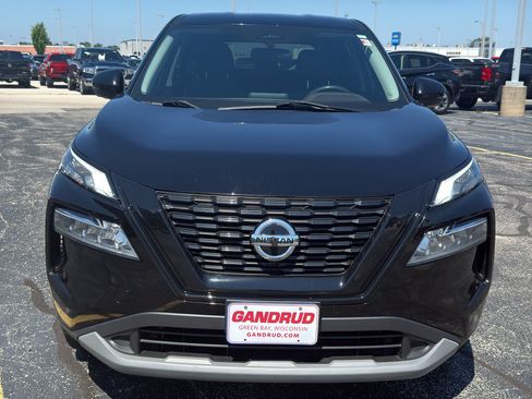 Used 2021 Nissan Rogue SV AWD/4WD image 3