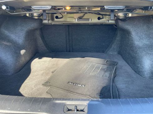 Used 2025 Nissan Altima 2.5 SV image 33