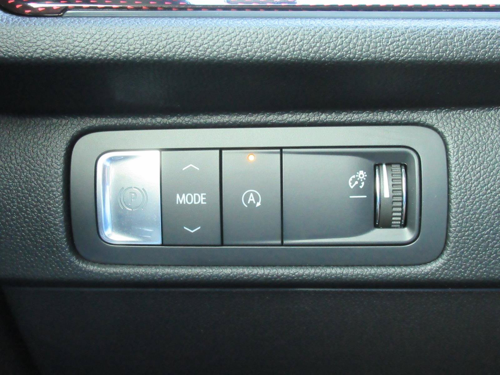 Used 2026 Chevrolet Traverse RS FWD image 23