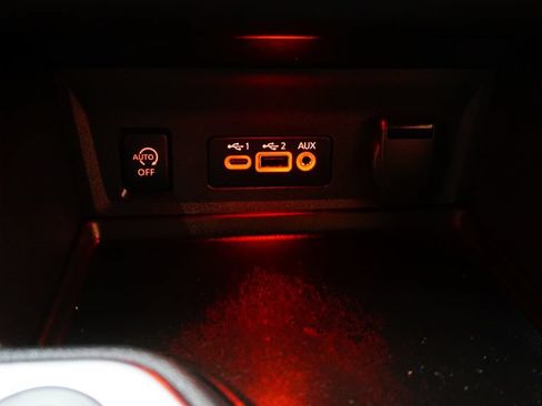 Used 2024 Nissan Sentra SR FWD image 18
