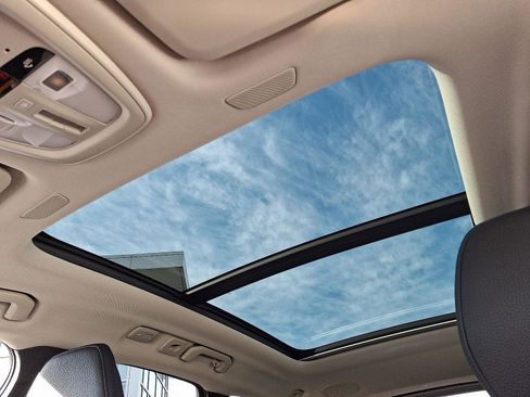 Certified 2023 Volvo XC60 B5 Plus w/ Climate Package image 15