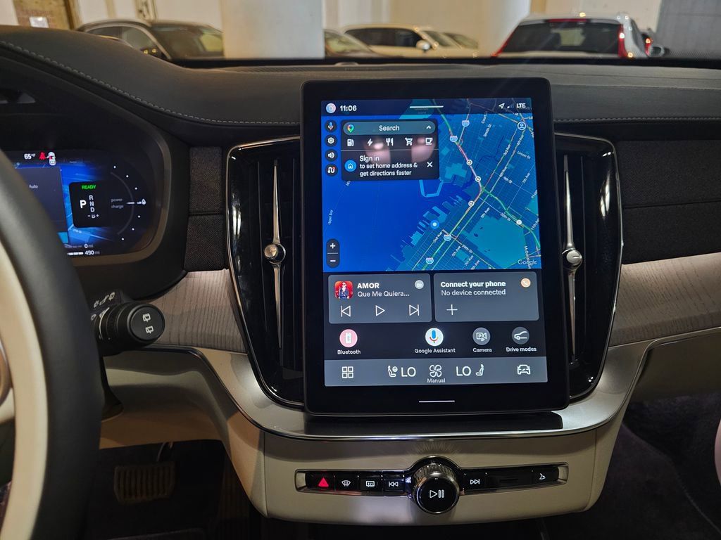 Certified 2025 Volvo XC90 T8 Ultra AWD/4WD image 22