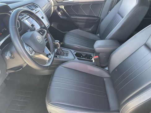 Used 2024 Volkswagen Tiguan SE image 22