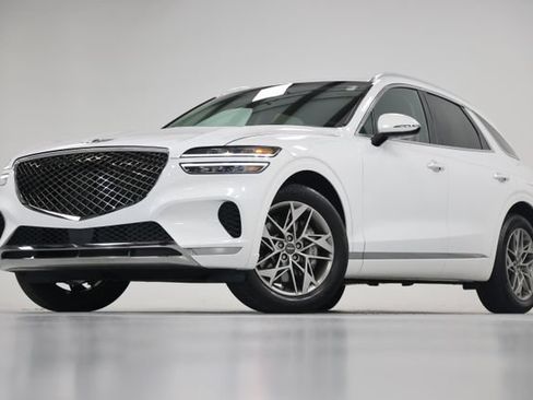 Used 2024 Genesis GV70 2.5T AWD/4WD image 8