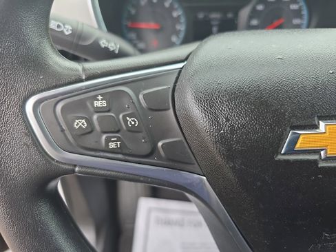 Used 2018 Chevrolet Equinox LT FWD image 14