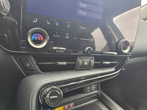 Used 2025 Lexus NX 350h AWD w/ Accessory Package (2T) image 30