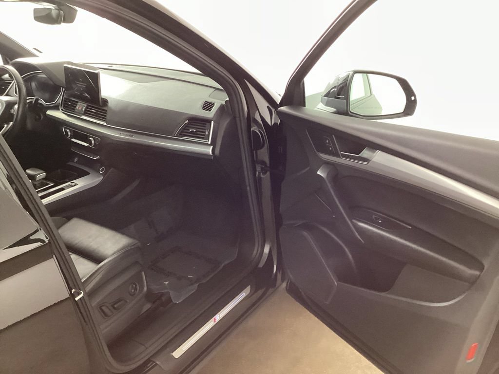 Used 2025 Audi Q5 2.0T Premium AWD/4WD image 18