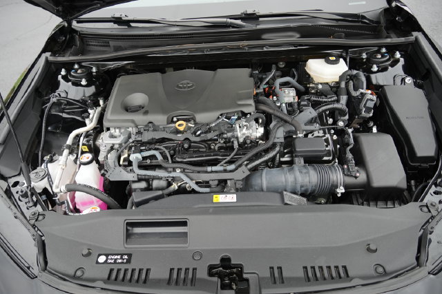 Used 2025 Toyota Camry SE FWD image 14