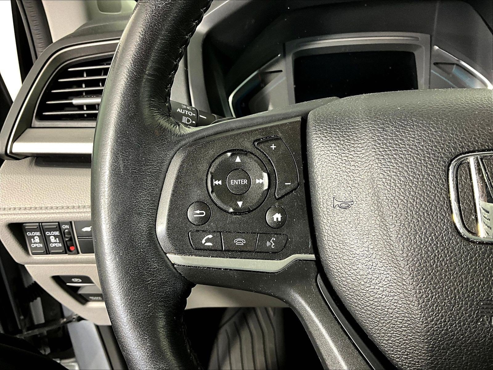 Used 2023 Honda Odyssey EX-L image 10