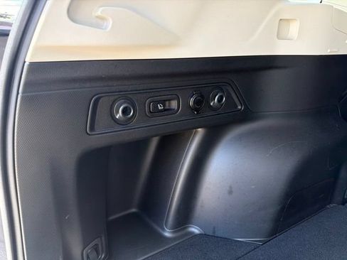 Certified 2023 Subaru Forester Limited AWD/4WD image 10