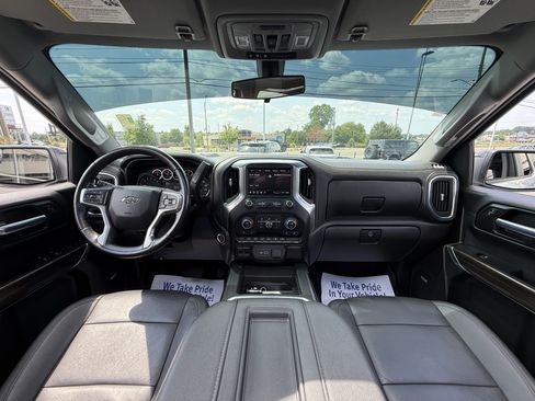 Used 2021 Chevrolet Silverado 1500 LT Trail Boss w/ Convenience Package II AWD/4WD image 16