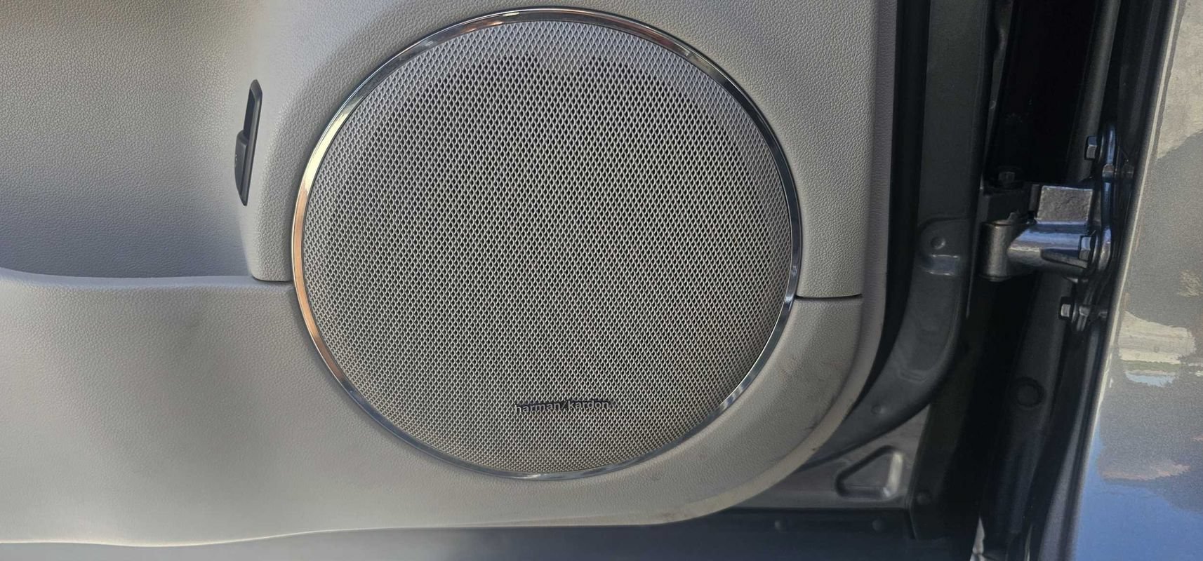 Used 2011 Mercedes-Benz GL 550 4MATIC image 14