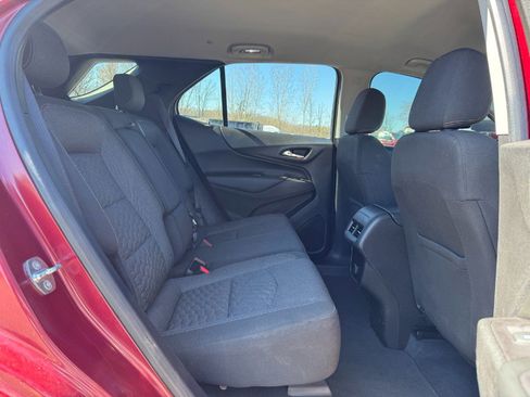 Used 2018 Chevrolet Equinox LT image 18