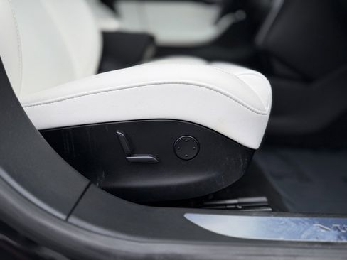 Used 2018 Tesla Model S 100D image 35