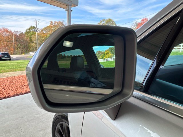 Used 2019 Cadillac XT5 Platinum AWD/4WD image 37