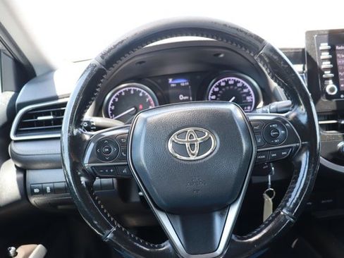 Used 2021 Toyota Camry SE FWD image 17