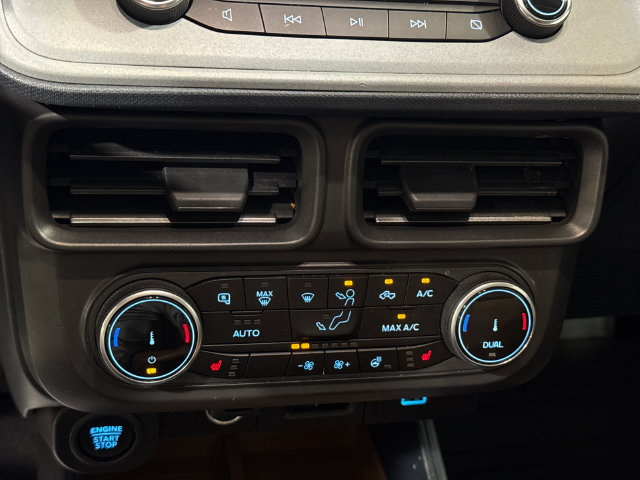 Used 2023 Ford Maverick Lariat w/ Lariat Luxury Package AWD/4WD image 17