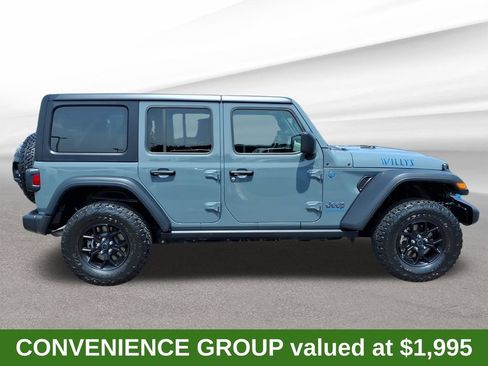 Used 2024 Jeep Wrangler Unlimited AWD/4WD image 4