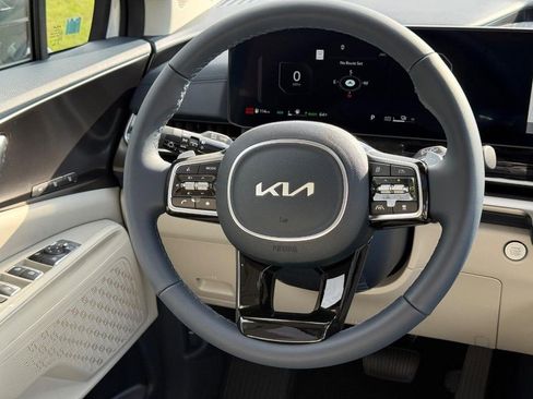 New 2026 Kia Carnival SX w/ SX Dark Edition Package image 9