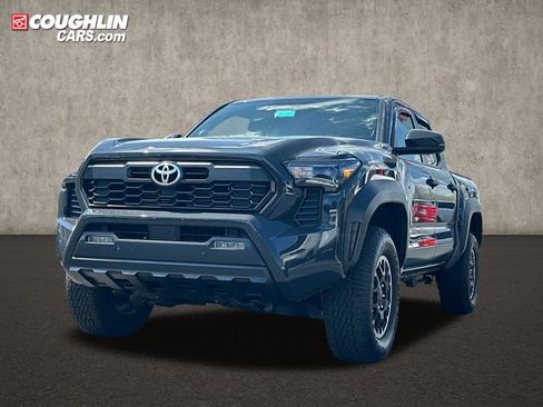 Used 2024 Toyota Tacoma TRD Off-Road w/ TRD Off Road Upgrade Package image 3