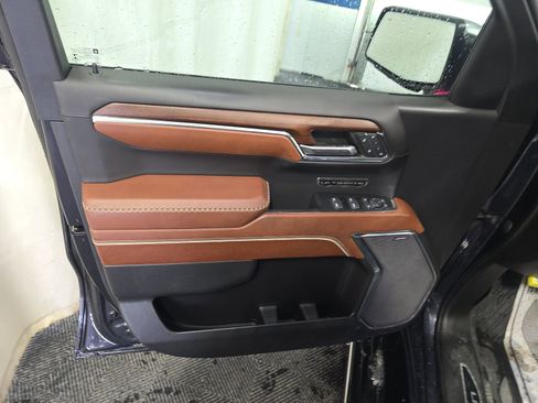 Used 2023 GMC Sierra 1500 Denali Ultimate image 10